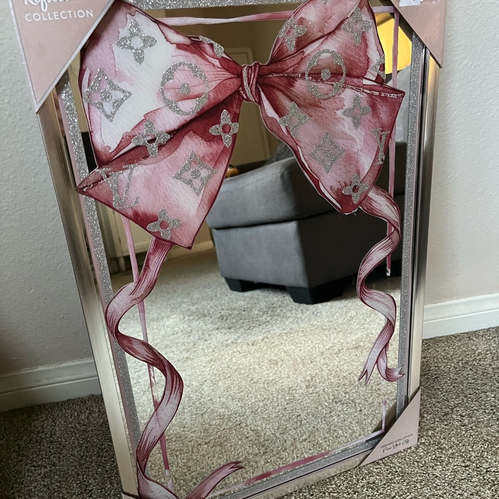 VIRAL LUXURY PINK BOW MIRROR 😍 - Picture 3 of 6